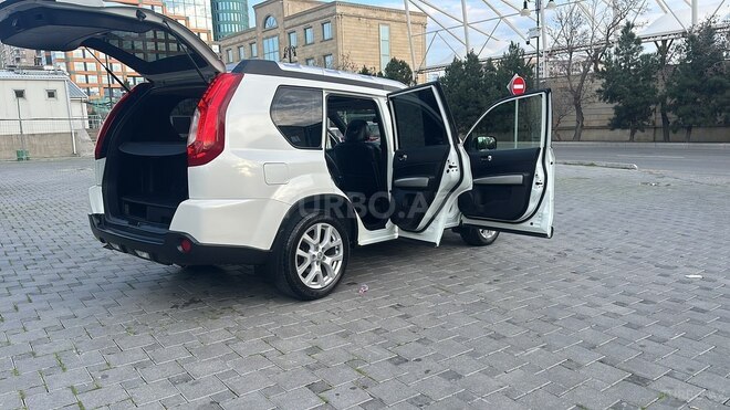 Nissan X-Trail 2013, 230,000 km - 2.5 л - Bakı