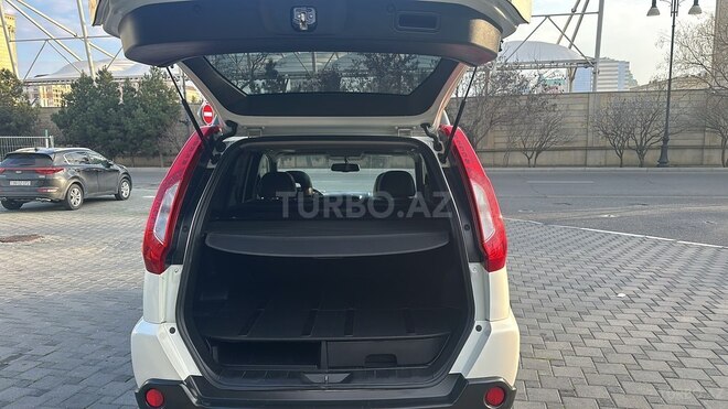 Nissan X-Trail 2013, 230,000 km - 2.5 л - Bakı
