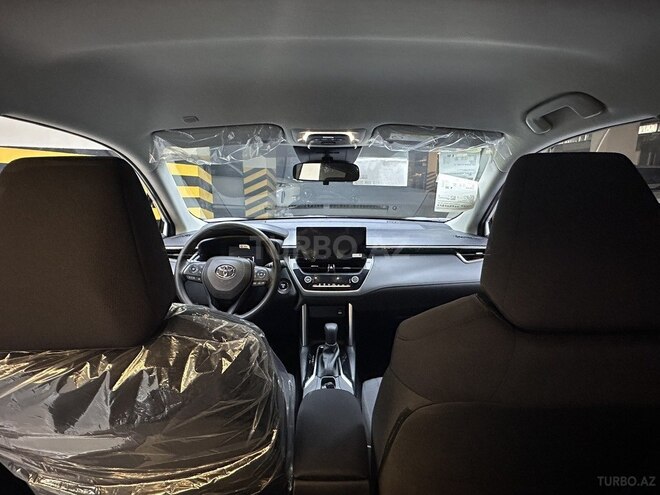 Toyota Corolla Cross 2025, 0 km - 2.0 л - Bakı