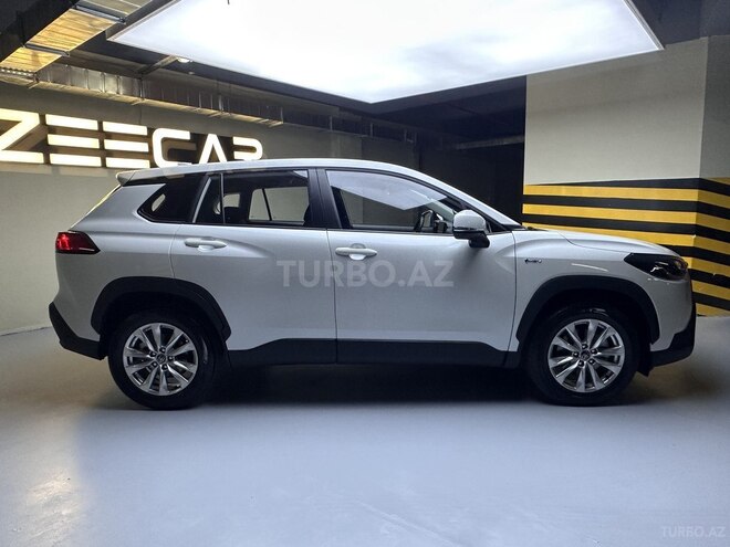 Toyota Corolla Cross 2025, 0 km - 2.0 л - Bakı