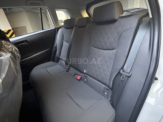 Toyota Corolla Cross 2025, 0 km - 2.0 л - Bakı