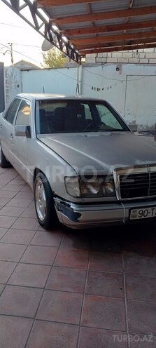 Mercedes E 300 1992, 400,000 km - 3.0 л - Bakı