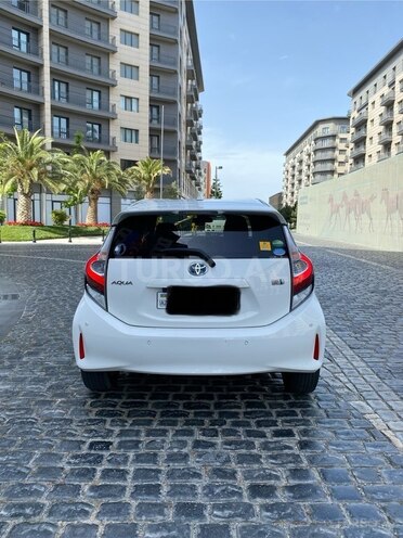 Toyota Aqua 2019, 109,000 km - 1.5 л - Bakı