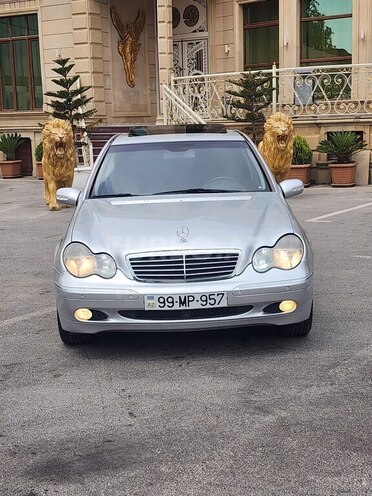 Mercedes C 200 2000, 245,000 km - 2.0 l - Bakı