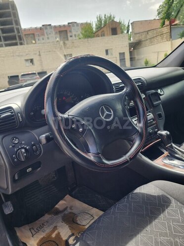 Mercedes C 200 2000, 245,000 km - 2.0 l - Bakı