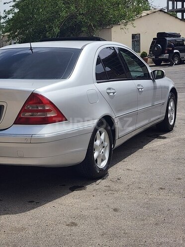 Mercedes C 200 2000, 245,000 km - 2.0 l - Bakı
