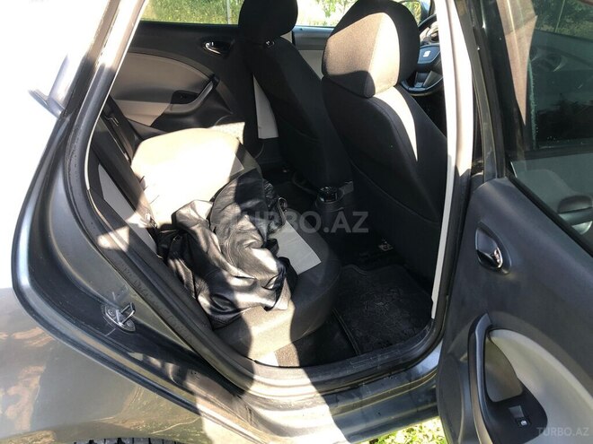 SEAT Ibiza 2013, 178,636 km - 1.6 l - Bakı