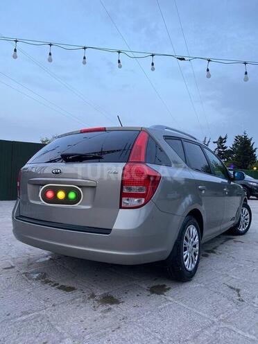 Kia  2010, 288,540 km - 1.6 l - Bakı