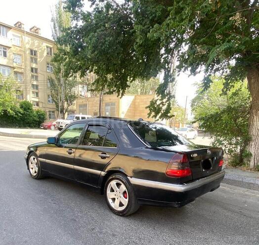 Mercedes C 240 1998, 245,000 km - 2.4 l - Bakı