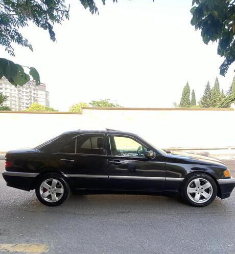 Mercedes C 240 1998, 245,000 km - 2.4 l - Bakı