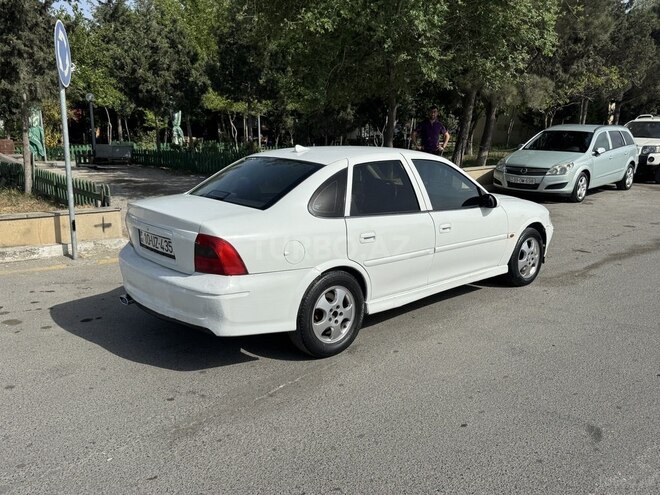 Opel Vectra 1999, 357,000 km - 1.8 л - Sumqayıt