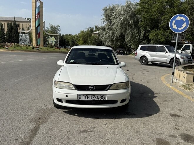 Opel Vectra 1999, 357,000 km - 1.8 л - Sumqayıt
