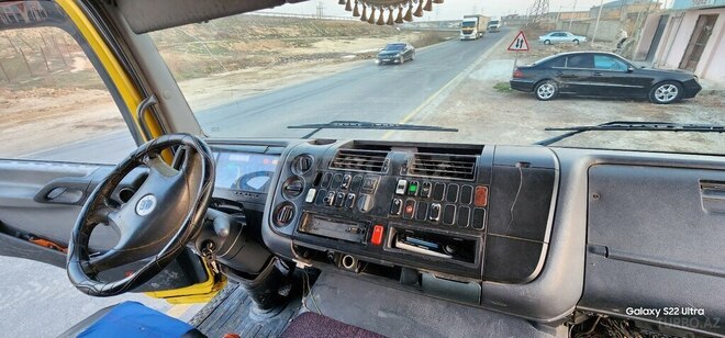 Mercedes Atego 1828 1999, 520,000 km - 6.4 l - Sumqayıt