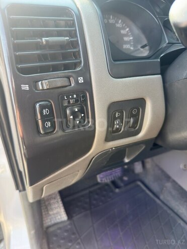 Mitsubishi Pajero 2006, 447,000 km - 3.2 l - Sumqayıt