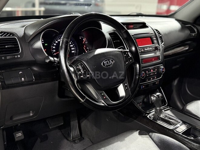 Kia Sorento-14