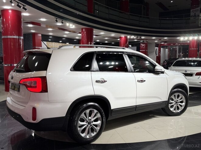 Kia Sorento-11