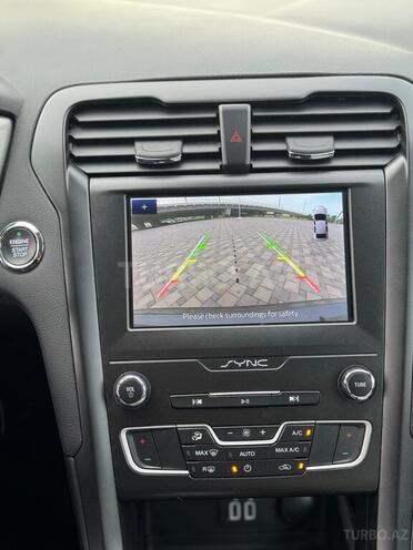 Ford Fusion (North America) 2020, 67,000 km - 2.0 л - Bakı