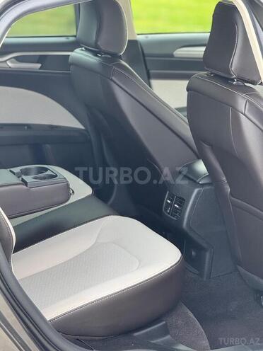 Ford Fusion (North America) 2020, 67,000 km - 2.0 л - Bakı