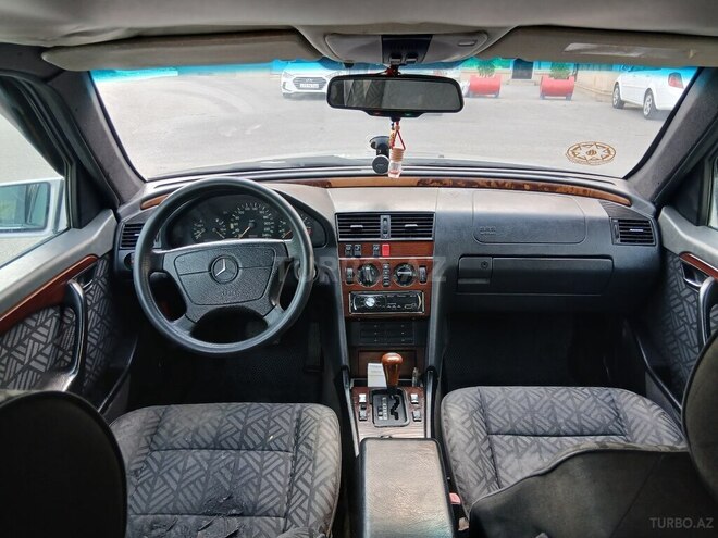 Mercedes C 180 1995, 300,000 km - 1.8 l - Bakı