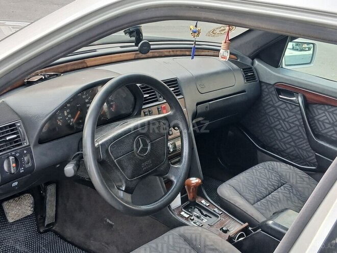Mercedes C 180 1995, 300,000 km - 1.8 l - Bakı