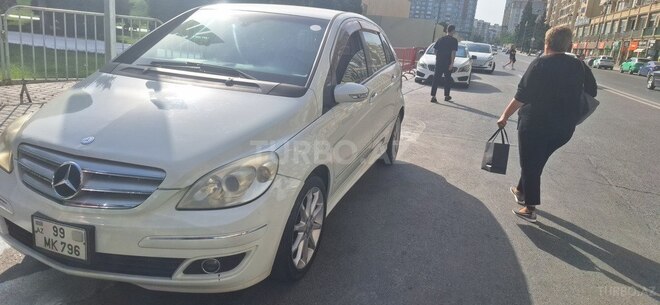 Mercedes B 200 2007, 218,000 km - 2.0 l - Bakı