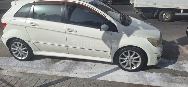 Mercedes B 200 2007, 218,000 km - 2.0 l - Bakı