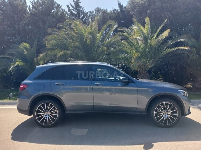 Mercedes GLC 300 4MATIC 2017, 175,000 km - 2.0 l - Bakı