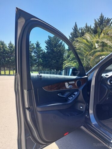 Mercedes GLC 300 4MATIC 2017, 175,000 km - 2.0 l - Bakı