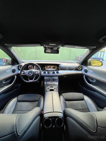 Mercedes E 220 d-12