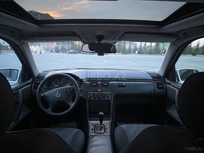 Mercedes E 270 2000, 390,000 km - 2.7 l - Sumqayıt