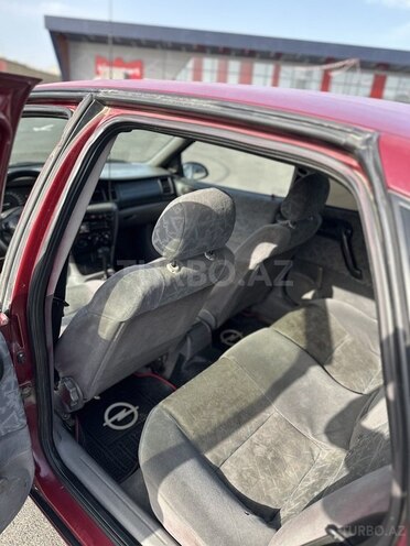 Opel Vectra 1996, 400,000 km - 1.6 l - Bakı