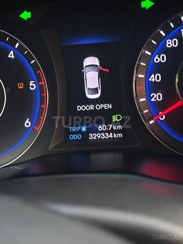 Hyundai i40 2012, 330,000 km - 1.7 l - Bakı
