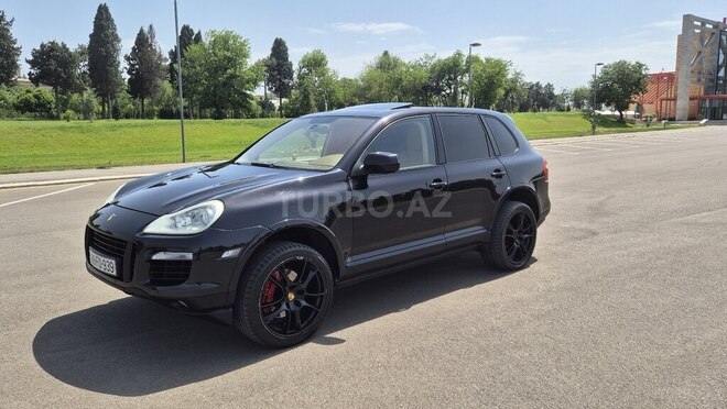 Porsche Cayenne 2009, 240,000 km - 4.8 l - Gəncə