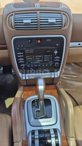 Porsche Cayenne 2009, 240,000 km - 4.8 l - Gəncə