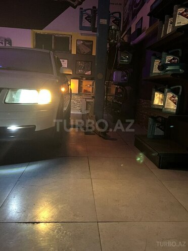Volkswagen Passat 1999, 285,000 km - 1.6 l - Bakı