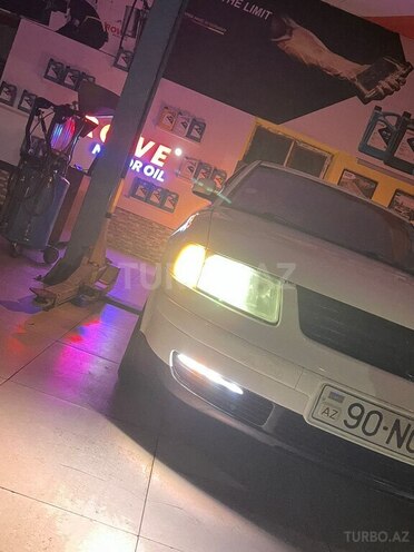 Volkswagen Passat 1999, 285,000 km - 1.6 l - Bakı