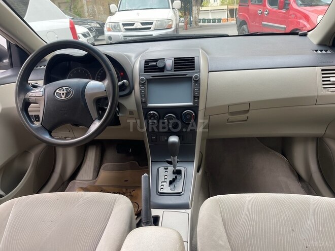 Toyota Corolla 2013, 196,250 km - 1.8 l - Bakı