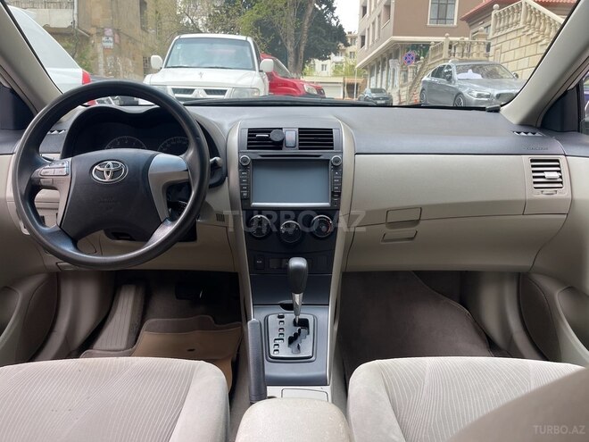 Toyota Corolla 2013, 196,250 km - 1.8 l - Bakı