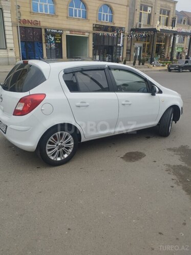 Opel Corsa 2013, 158,000 km - 1.4 l - Gəncə