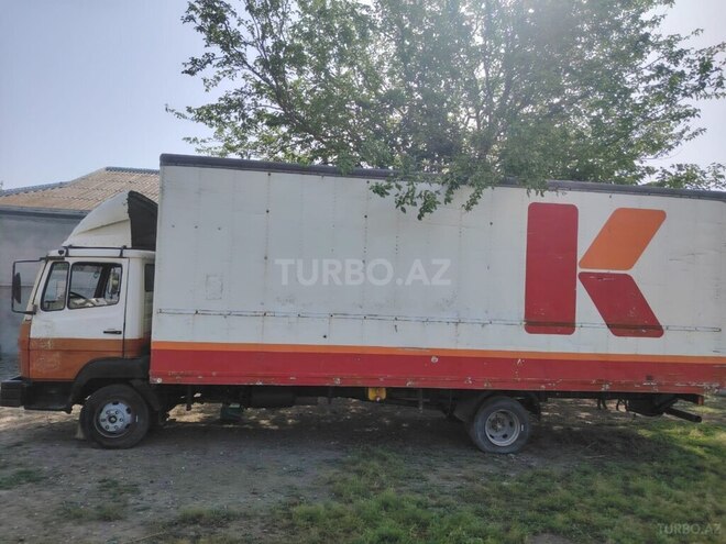 Mercedes 809 D 1989, 648,815 km - 3.9 l - Bərdə