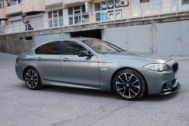 BMW 528-9