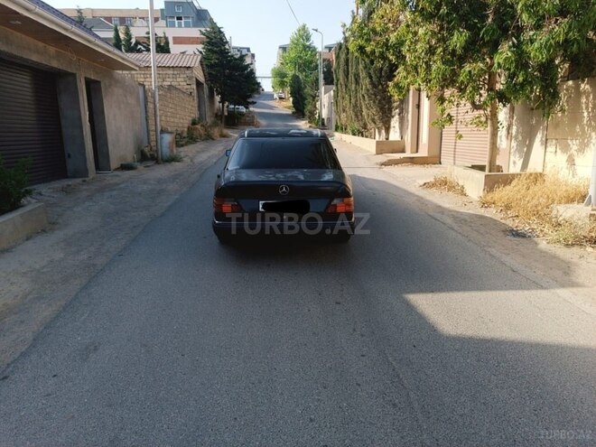 Mercedes C 220 1993, 325,000 km - 2.2 l - Bakı