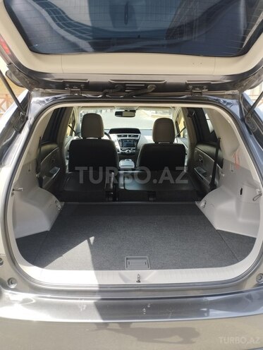 Toyota Prius V 2017, 115,873 km - 1.8 l - Bakı