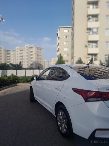 Hyundai Accent 2019, 233,000 km - 1.6 л - Bakı