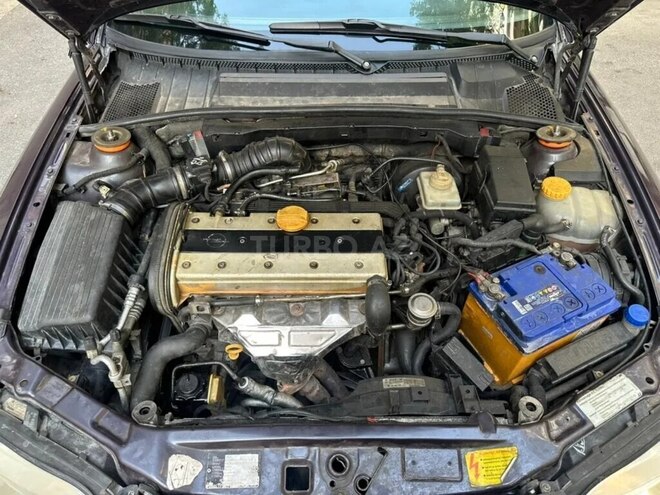 Opel Vectra 1996, 400,000 km - 2.0 l - Bakı