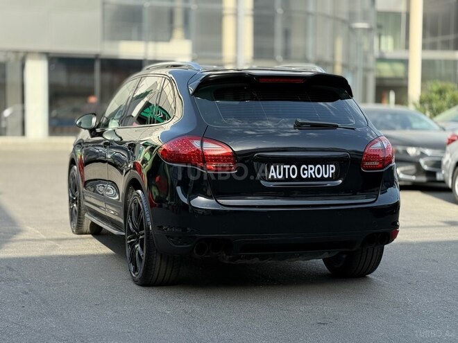 Porsche Cayenne-6