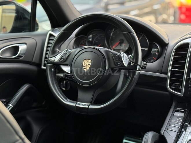 Porsche Cayenne-8
