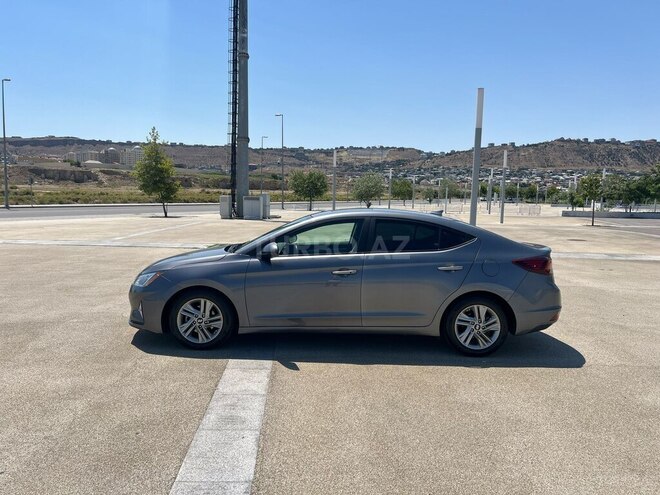 Hyundai Elantra 2018, 111,045 km - 2.0 l - Sumqayıt