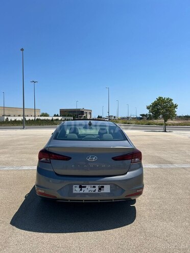 Hyundai Elantra 2018, 111,045 km - 2.0 l - Sumqayıt
