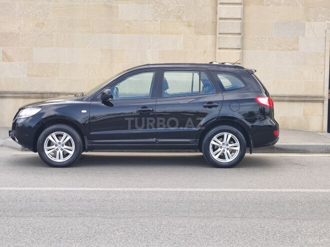 Hyundai Santa Fe-6